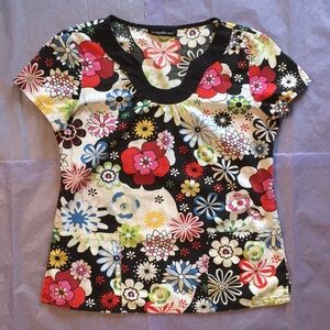 Los Angeles Rose Floral Scrub Top Size Small